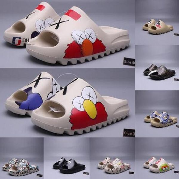 2021 fashion shoe mens womens slides childrens slippers resin earth brown desert sand bone eva runner women sandals
2021 fashion shoe mens womens slides childrens slippers resin earth brown desert sand bone eva runner women sandals