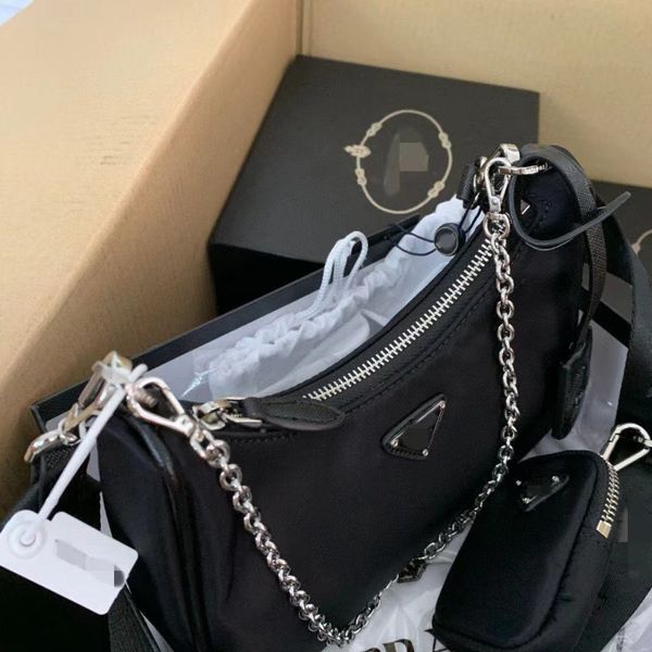 factory outlet luxury handbags and storage niuhuo p family's same hobo three in one chain nylon armpit single shoulder d
factory outlet luxury handbags and storage niuhuo p family's same hobo three in one chain nylon armpit single shoulder d