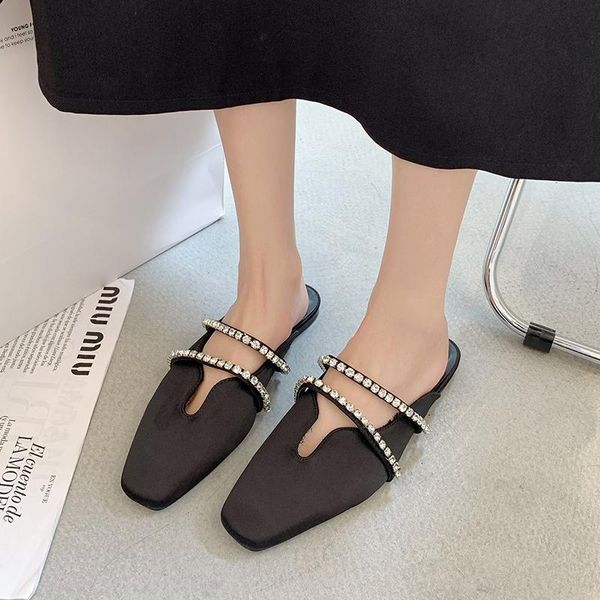 slippers sandals crystal slides 2021 summer fashion square toe flat sandal female outdoor flock black flip flop sandali eleganti
slippers sandals crystal slides 2021 summer fashion square toe flat sandal female outdoor flock black flip flop sandali eleganti