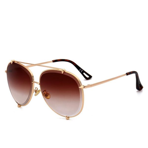 sunglasses 2021 fashion claw male metal trend street shooting retro outdoor fishing, White;black
sunglasses 2021 fashion claw male metal trend street shooting retro outdoor fishing, White;black