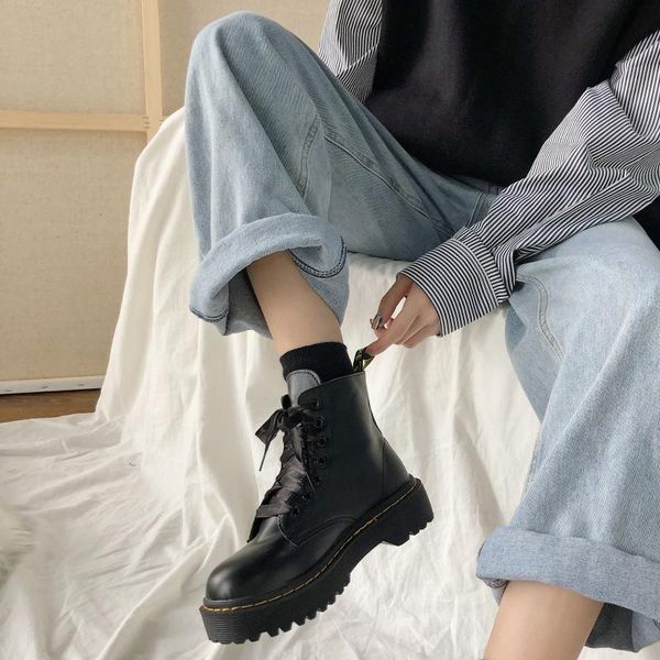 boots british style big head round autumn 2021 street women motorcycle lace up short, Black
boots british style big head round autumn 2021 street women motorcycle lace up short, Black