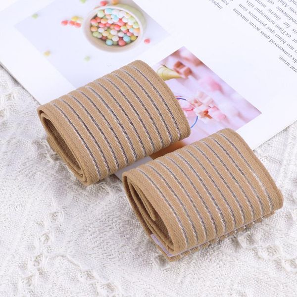 wrist support 1 pair of adjustable wristband elastic bandage protector for carpal tunnel pain relief (beige), Black;red
wrist support 1 pair of adjustable wristband elastic bandage protector for carpal tunnel pain relief (beige), Black;red