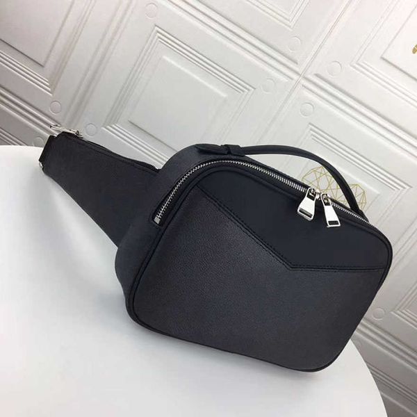 luxury women waist bags shoulder package leather messenger bag classic flowers lady crossbody purses zipper plaid totes
luxury women waist bags shoulder package leather messenger bag classic flowers lady crossbody purses zipper plaid totes