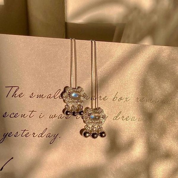 pendant necklaces moonstone bell necklace stainless steel silver color ruyi lock ladies fashion jewelry gift
pendant necklaces moonstone bell necklace stainless steel silver color ruyi lock ladies fashion jewelry gift