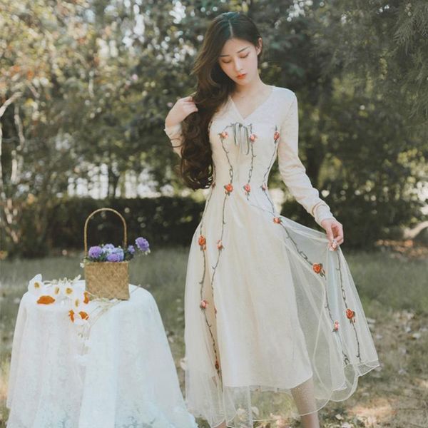 casual dresses 2021 fashion the spring and autumn heavy work embroidery sequin splice knitting long sleeve dress, Black;gray
casual dresses 2021 fashion the spring and autumn heavy work embroidery sequin splice knitting long sleeve dress, Black;gray