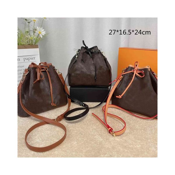 classic luxury women bucket shouder bags designer crossbody shopping bag draw strings fashion lady beach purses small size high quality
classic luxury women bucket shouder bags designer crossbody shopping bag draw strings fashion lady beach purses small size high quality