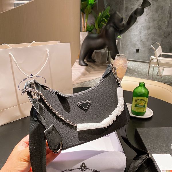 luxurys designer bag women leather chain composite handbags bags tote female vintage crossbody lady shoulder purse with box
luxurys designer bag women leather chain composite handbags bags tote female vintage crossbody lady shoulder purse with box