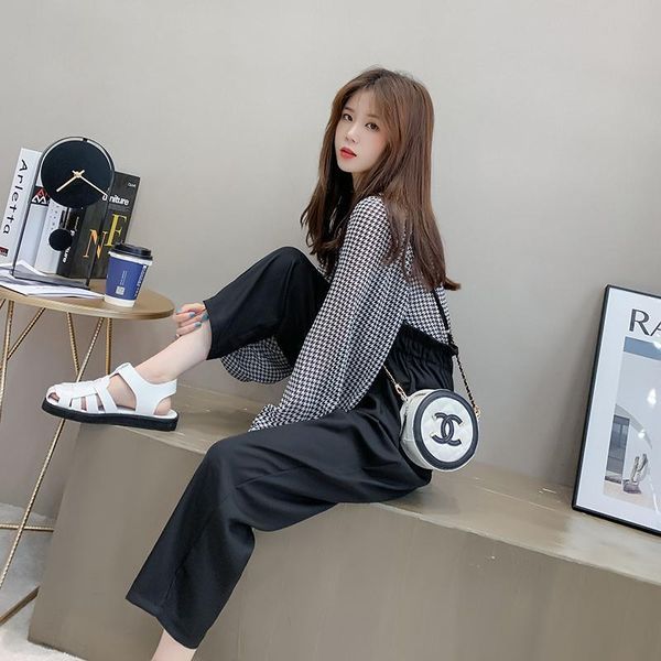 women's tracksuits women 2021 spring autumn casual overall set female fashion long sleeve plaid blouse + loose pant chic sets suit y65, Gray
women's tracksuits women 2021 spring autumn casual overall set female fashion long sleeve plaid blouse + loose pant chic sets suit y65, Gray