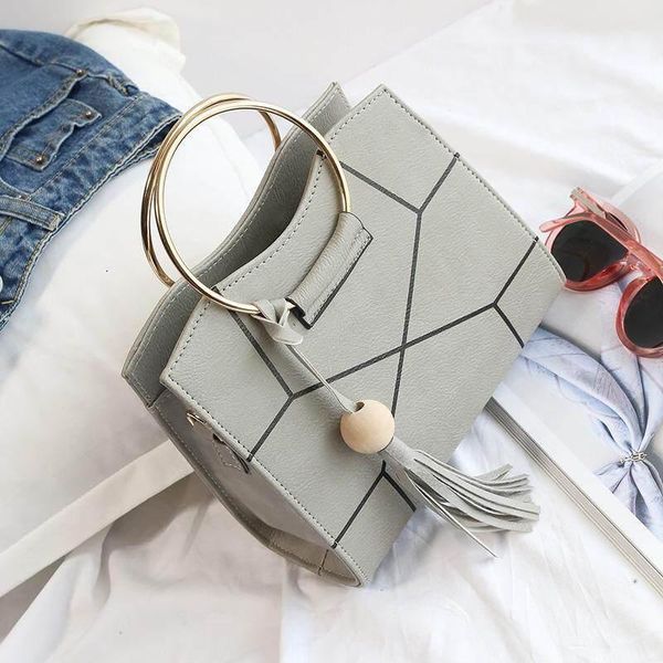 evening bags fashion women floral printed tassel handbag female pu leather crossbody shoulder bag ladies trendy travel shopping
evening bags fashion women floral printed tassel handbag female pu leather crossbody shoulder bag ladies trendy travel shopping