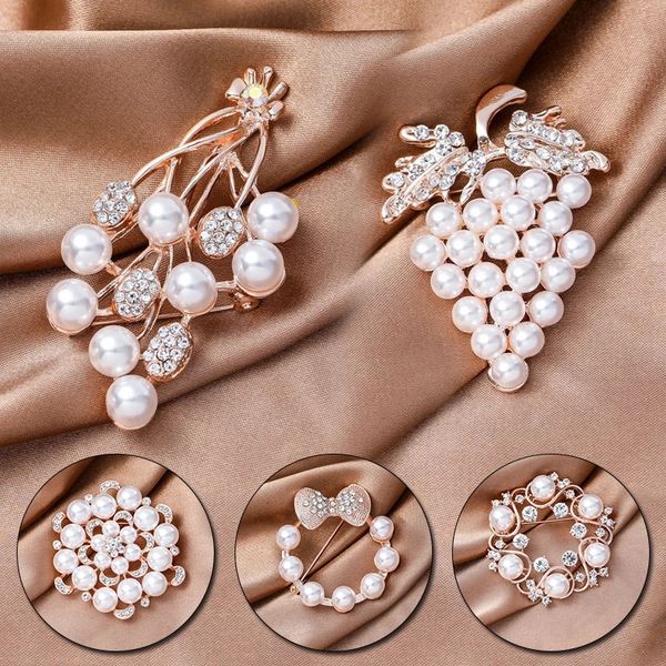 fashion simulated pearl flower brooches for men women rhinestone metal pins wedding luxury jewelry gift, Gray
fashion simulated pearl flower brooches for men women rhinestone metal pins wedding luxury jewelry gift, Gray