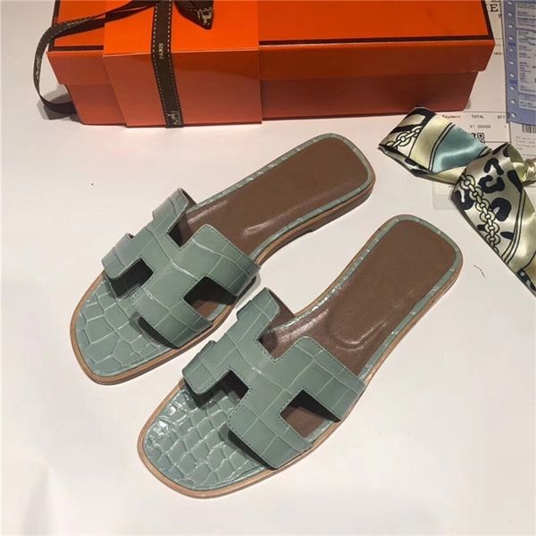 palm pattern lady stone crocodile leather sole classic sandal flat heel slipper thick low large, Black
palm pattern lady stone crocodile leather sole classic sandal flat heel slipper thick low large, Black