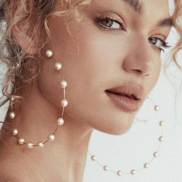 hoop & huggie pearl big circle ear jewelry fashion trendy exaggerated earrings for women, Golden;silver
hoop & huggie pearl big circle ear jewelry fashion trendy exaggerated earrings for women, Golden;silver