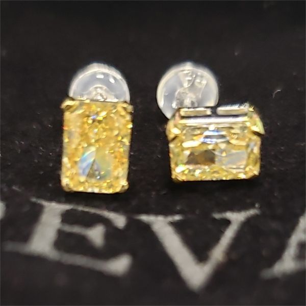 oevas 100% 925 sterling silver 5*7mm z earrings sparkling high carbon diamond wedding engagement party fine jewelry gifts-a, Golden;silver
oevas 100% 925 sterling silver 5*7mm z earrings sparkling high carbon diamond wedding engagement party fine jewelry gifts-a, Golden;silver