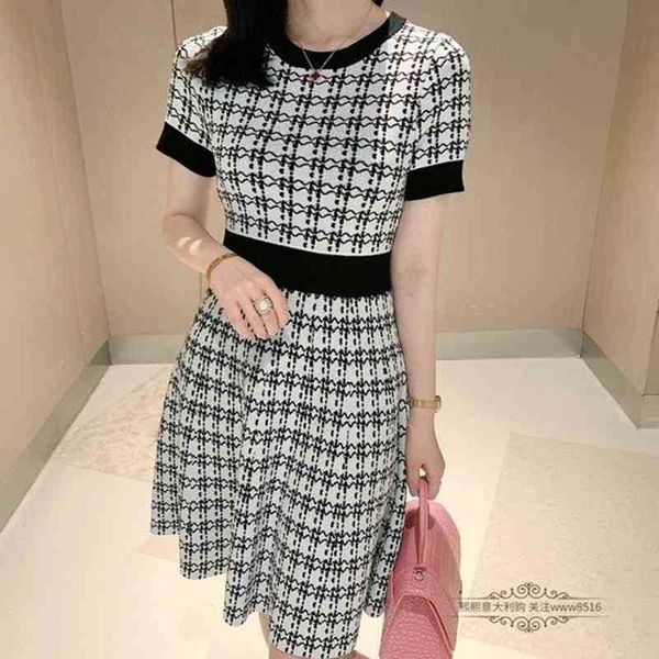 zawfl summer vintage plaid knitted dress slim waist pocket short sleeve o-neck mini 210525, Black;gray
zawfl summer vintage plaid knitted dress slim waist pocket short sleeve o-neck mini 210525, Black;gray