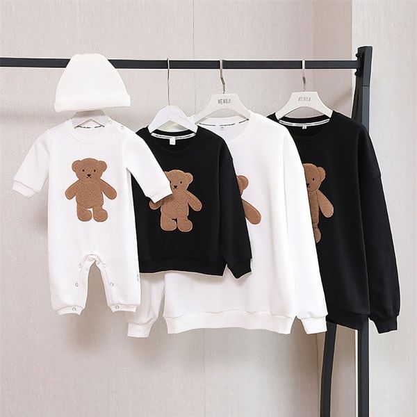 spring and autumn sweater family matching clothes embroidery cartoon bear father and son mother and daughter long-sleeved shirt 210821, Blue
spring and autumn sweater family matching clothes embroidery cartoon bear father and son mother and daughter long-sleeved shirt 210821, Blue