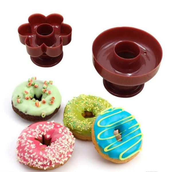 1pc kitchen plastic doughnut cake maker mold home party desserts cutter fondant cutting diy donut mould pastry dough accessories baking moul
1pc kitchen plastic doughnut cake maker mold home party desserts cutter fondant cutting diy donut mould pastry dough accessories baking moul