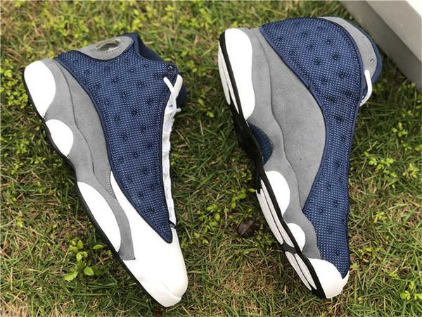 2021 13 flint grey-white-university blue gigi 13s 3m reflective real carbon fiber men athletic shoes athletics sneakers with box, White;red
2021 13 flint grey-white-university blue gigi 13s 3m reflective real carbon fiber men athletic shoes athletics sneakers with box, White;red