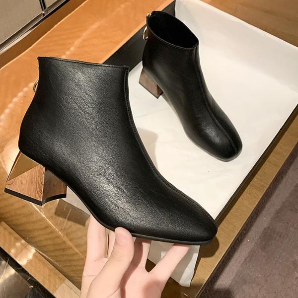 boots genuine leather women's shoes 2021 winter autumn office blue black ankle 34-39 size square toe 6cm high heels booties
boots genuine leather women's shoes 2021 winter autumn office blue black ankle 34-39 size square toe 6cm high heels booties