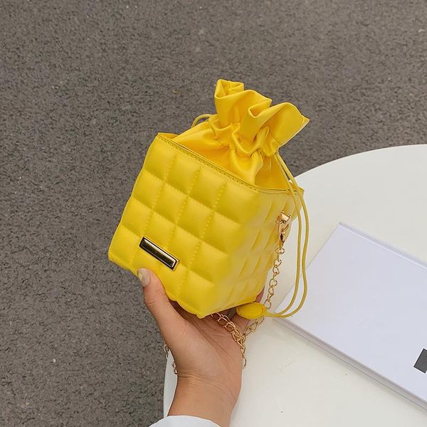 evening bags 2021 fashion square box messenger bag simple casual lattice one-shoulder bucket chain decoration small female
evening bags 2021 fashion square box messenger bag simple casual lattice one-shoulder bucket chain decoration small female
