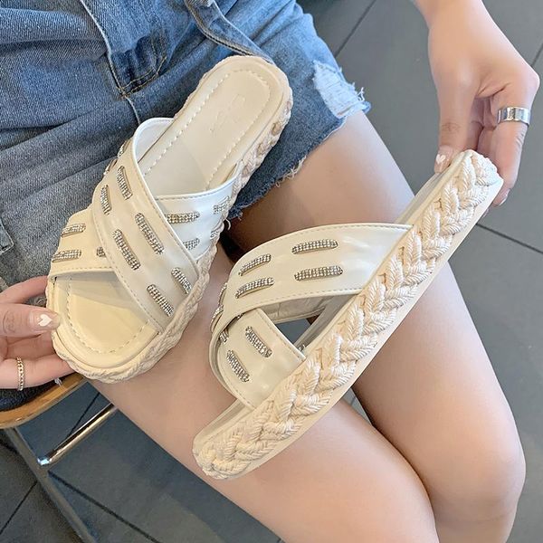 slippers women platform summer 2021 beach rubber shoes woman flip flops female rhinestone sildes sandals outdoor, Black
slippers women platform summer 2021 beach rubber shoes woman flip flops female rhinestone sildes sandals outdoor, Black