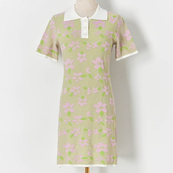 casual dresses women summer elegant lapel short sleeve knit straight dress fashion floral embroidery green office ladies clothes t431, Black;gray
casual dresses women summer elegant lapel short sleeve knit straight dress fashion floral embroidery green office ladies clothes t431, Black;gray