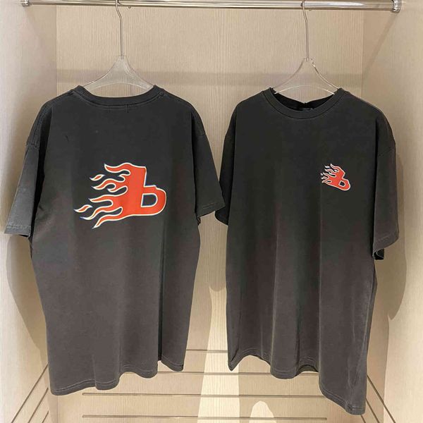 design clothing lcg2021 summer fade wash grey flame print lettering loose casual short sleeve t-shirt for lovers, White
design clothing lcg2021 summer fade wash grey flame print lettering loose casual short sleeve t-shirt for lovers, White