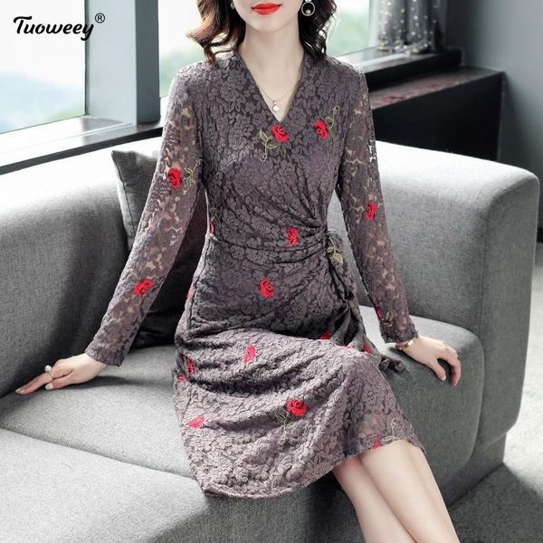 floral lace plus size long dresses for women autumn sleeve dress elegant loose mid-calf party vestidos casual, Black;gray
floral lace plus size long dresses for women autumn sleeve dress elegant loose mid-calf party vestidos casual, Black;gray