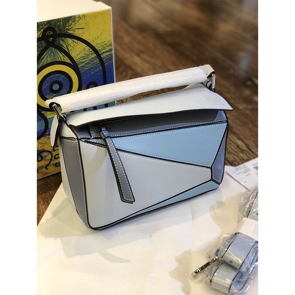 the color contrast geometry includes home fashion one shoulder messenger bag, type matching and splicing luxuryss designerss yw
the color contrast geometry includes home fashion one shoulder messenger bag, type matching and splicing luxuryss designerss yw