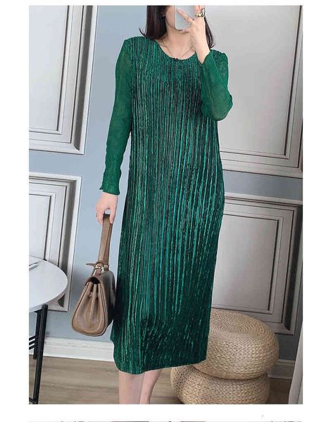 dress miyake fold o-neck folded golden veet solid long sleeve, Black;gray
dress miyake fold o-neck folded golden veet solid long sleeve, Black;gray