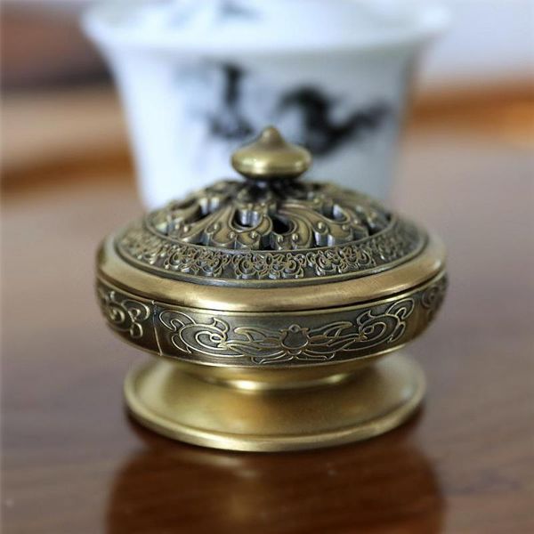fragrance lamps vintage zinc alloy incense burner plated hollow seat smoke waterfall sandal holder purify the air room home
fragrance lamps vintage zinc alloy incense burner plated hollow seat smoke waterfall sandal holder purify the air room home