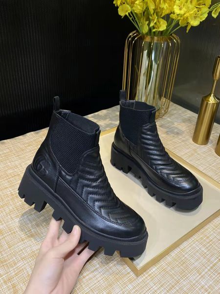 designer boots logo brand women shoes fashion soft cowhide leather comfort full sense of design exquisite technology support great quality s, Black
designer boots logo brand women shoes fashion soft cowhide leather comfort full sense of design exquisite technology support great quality s, Black