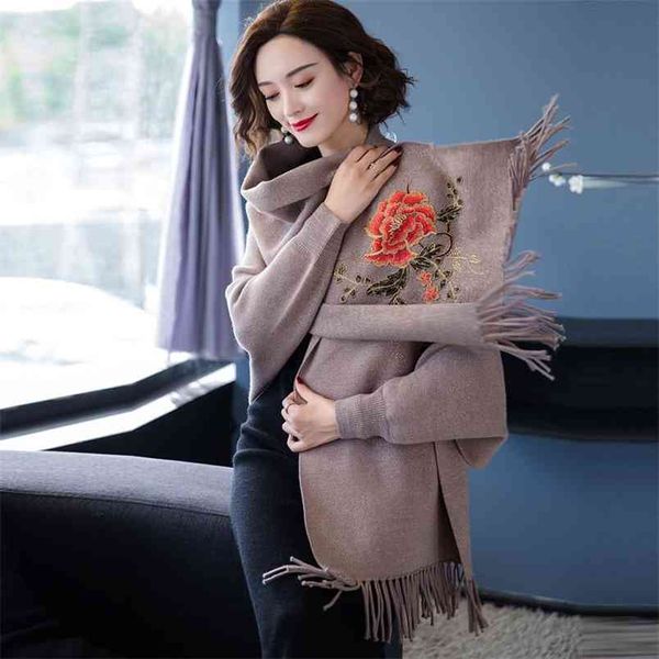 autumn and winter wool plus velvet shawl women's scarf dual-use warm with sleeves cheongsam embroidered 210427, White;black
autumn and winter wool plus velvet shawl women's scarf dual-use warm with sleeves cheongsam embroidered 210427, White;black