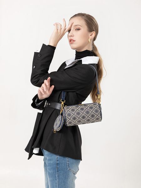 women's bag and winter new luxury jacquard high-end underarm small barrel purse outlet
women's bag and winter new luxury jacquard high-end underarm small barrel purse outlet
