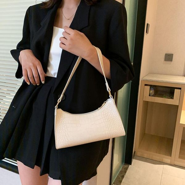 vinatge design women underarm bags texture crocodile pattern ladies baguette handbags simple pu leather female tote cross body
vinatge design women underarm bags texture crocodile pattern ladies baguette handbags simple pu leather female tote cross body