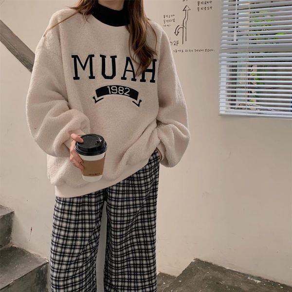 women's sweaters autumn / winter 2021, embroidered letter sweater, plush, loose, long sleeve round neck, large size fashion, White;black
women's sweaters autumn / winter 2021, embroidered letter sweater, plush, loose, long sleeve round neck, large size fashion, White;black