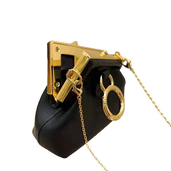 luxury designer handbag shoulder bag gold clip key holder zero wallet waist chain lipstick leather cloud shape frame fashion wholesale white
luxury designer handbag shoulder bag gold clip key holder zero wallet waist chain lipstick leather cloud shape frame fashion wholesale white