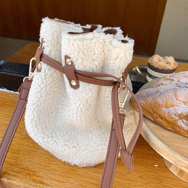 korea stlye winter new soft wool women handbag mini cute women drawstring bucket bag plush female messenger bags bolsa feminine, Brown;gray
korea stlye winter new soft wool women handbag mini cute women drawstring bucket bag plush female messenger bags bolsa feminine, Brown;gray