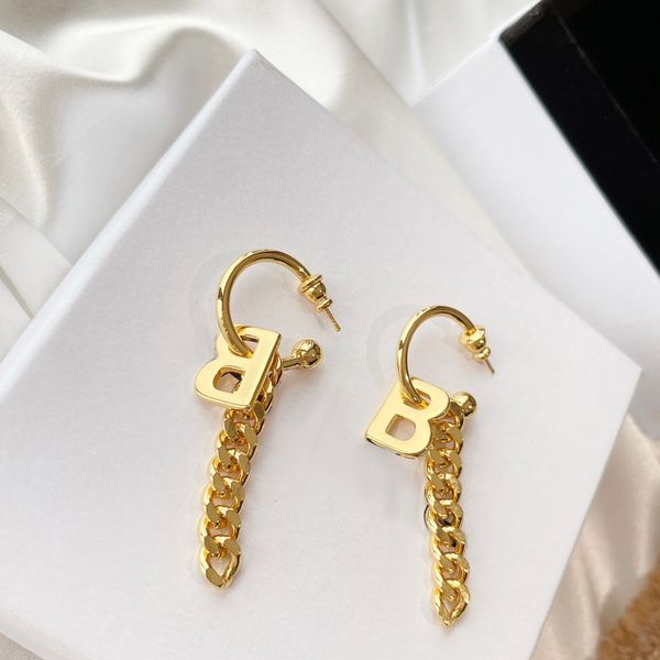 women charm fashion earring exaggerated letter earrings street style chain decoration womens jewelry, Golden
women charm fashion earring exaggerated letter earrings street style chain decoration womens jewelry, Golden