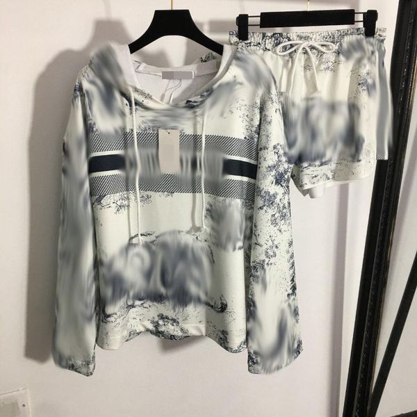 222 2022 spring summer brand same style two piece short pants striped regular empire lapel neck pullover white pink short sleeve fashion cas
222 2022 spring summer brand same style two piece short pants striped regular empire lapel neck pullover white pink short sleeve fashion cas