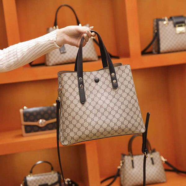 luxury handbags hong kong special counter luxury women's bag 2021 msenger leather hand tote bag
luxury handbags hong kong special counter luxury women's bag 2021 msenger leather hand tote bag