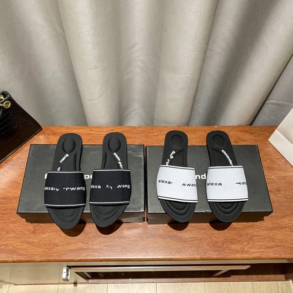 high version aw king slippers women's fashion, leisure and breathable black k29t zmm
high version aw king slippers women's fashion, leisure and breathable black k29t zmm