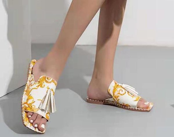 slippers women's square head flat sandals 2021 summer style tassel printing casual shoes comfortable and light outdoor beach, Black
slippers women's square head flat sandals 2021 summer style tassel printing casual shoes comfortable and light outdoor beach, Black