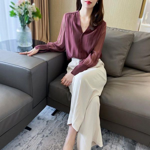 women's blouses & shirts yaxian qi xian white pendant silk georgette pleated v-neck lantern sleeve double layer shirt
women's blouses & shirts yaxian qi xian white pendant silk georgette pleated v-neck lantern sleeve double layer shirt