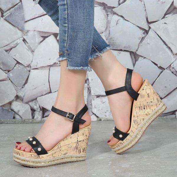 fashion comfortable wedges heel sandals women's summer high platform large size 41-44 small 31-33 wedge heels, Black
fashion comfortable wedges heel sandals women's summer high platform large size 41-44 small 31-33 wedge heels, Black