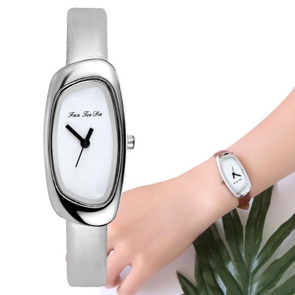 wristwatches fashion minimalist women watches simple dial style leather band waterproof female wristwatch clock relogio feminino, Slivery;brown
wristwatches fashion minimalist women watches simple dial style leather band waterproof female wristwatch clock relogio feminino, Slivery;brown