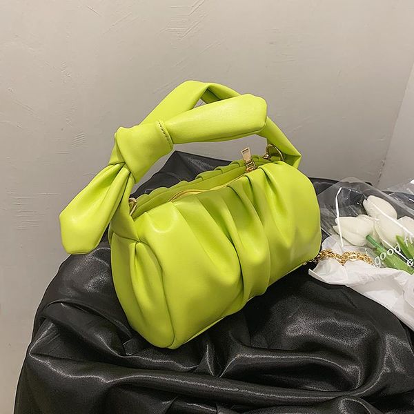 evening bags niche design bag women 2021 fashion chain messenger all-match handbag square shoulder cloud width: 22cm 
evening bags niche design bag women 2021 fashion chain messenger all-match handbag square shoulder cloud width: 22cm