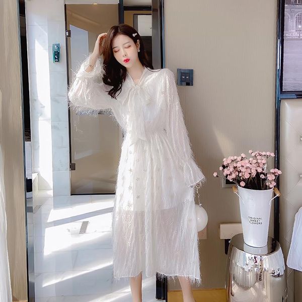 casual dresses 2021 the spring women fringe dress long sleeve fashion elegant embroidery party korean blended maxi clothes, Black;gray
casual dresses 2021 the spring women fringe dress long sleeve fashion elegant embroidery party korean blended maxi clothes, Black;gray
