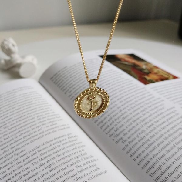 fashion-925 sterling silver jewelry gold color rose flower coin pendant necklace women chic layered chain necklaces drop shipping
fashion-925 sterling silver jewelry gold color rose flower coin pendant necklace women chic layered chain necklaces drop shipping