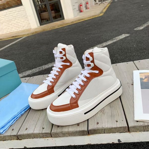Men's Breathable Cloth Casual Top Shoes Nylon Sports Platform Shoes Women's Color-blocking Leather Sports sandshoe Casual sneaker, Color 2
Men's Breathable Cloth Casual Top Shoes Nylon Sports Platform Shoes Women's Color-blocking Leather Sports sandshoe Casual sneaker, Color 2
