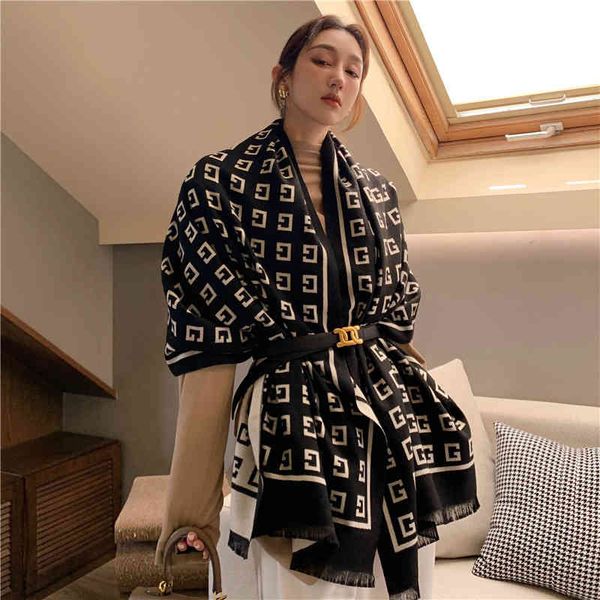 design double-sided thickened warm imitation cashmere scarf women's ins autumn and office air conditioning shawl bib, Blue;gray
design double-sided thickened warm imitation cashmere scarf women's ins autumn and office air conditioning shawl bib, Blue;gray